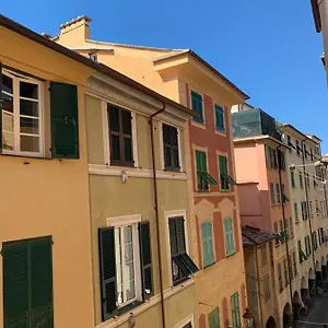 https://appartamento-veneto-by-vacanze-in-chiavari.hotelitalianriviera.com